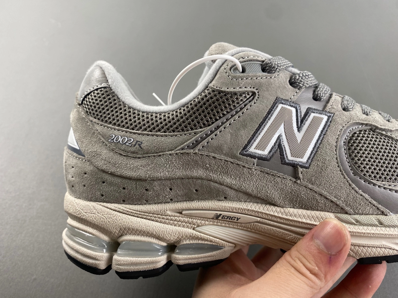 Resilient New Balance 2002R Marblehead Light Aluminum ML2002RC 2413