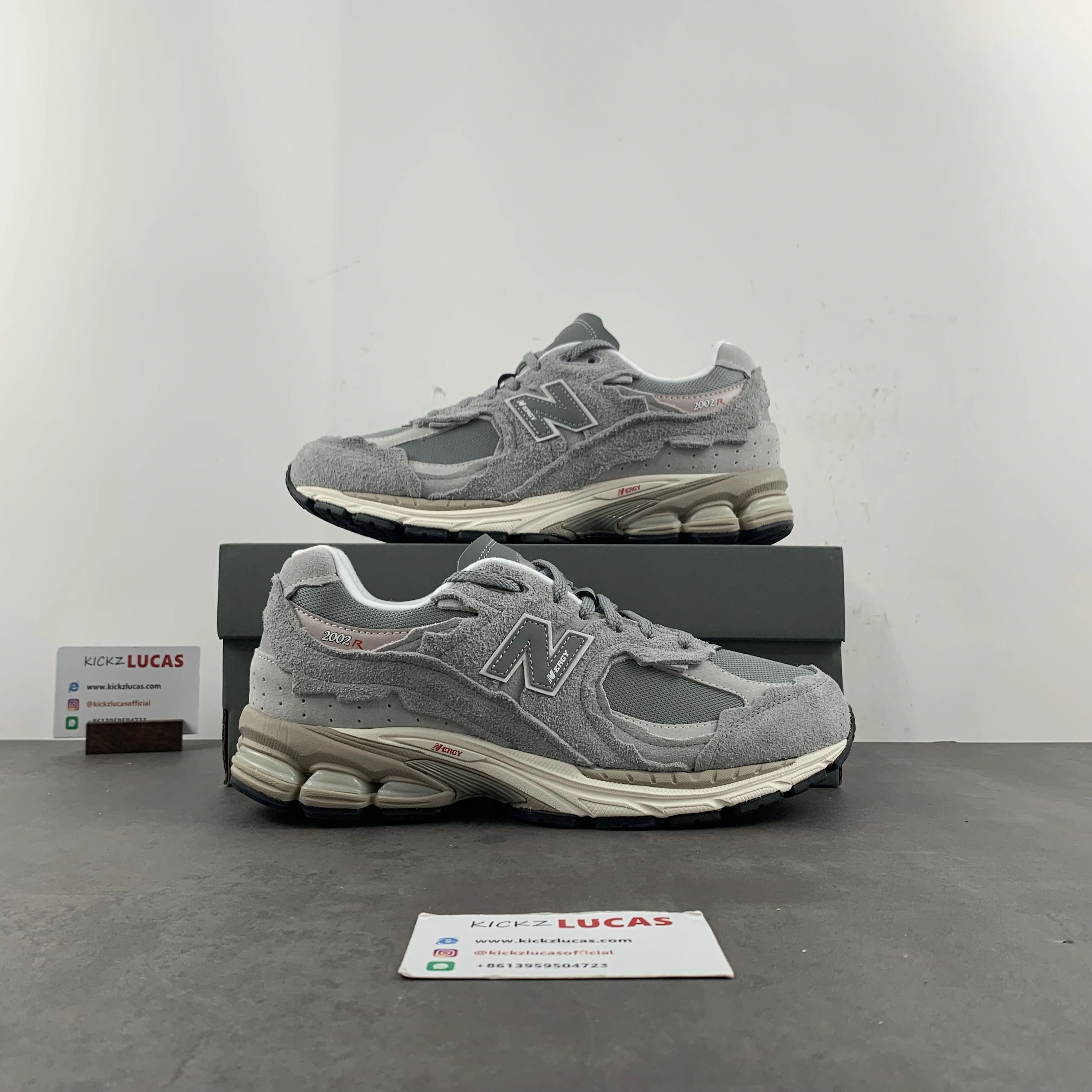 New Balance 2002R Protection Pack Grey M2002RDM Snug 2450
