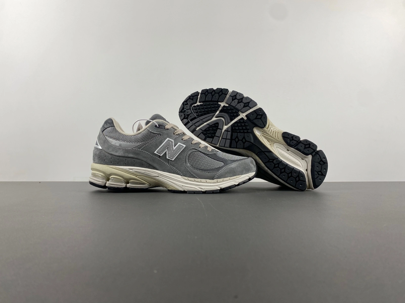 FastDry New Balance 2002R Shadow Grey M2002RNM 2388