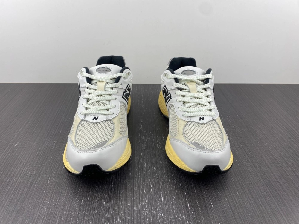 New Balance 2002R thisisneverthat White ML2002RT SoftTouch 2504
