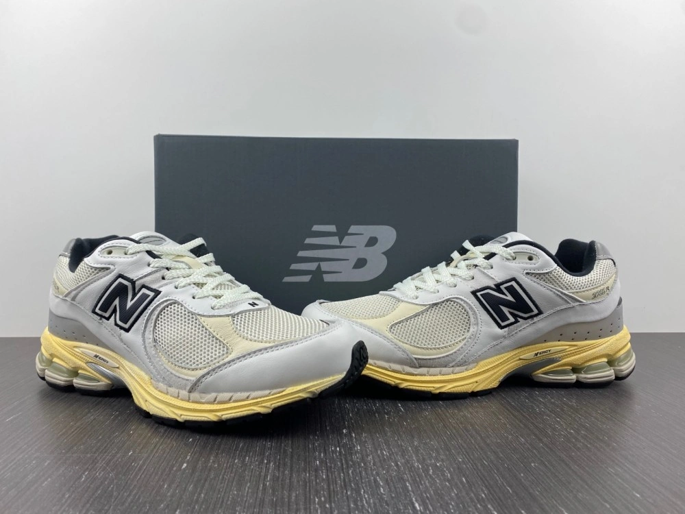 New Balance 2002R thisisneverthat White ML2002RT SoftTouch 2504