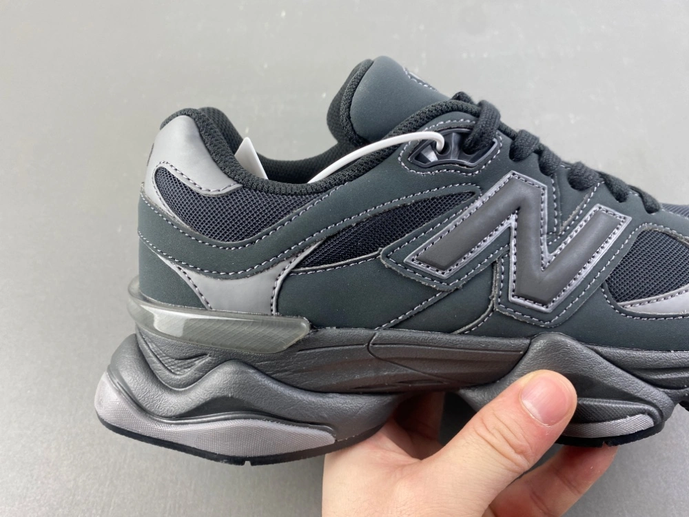 New Balance 9060 Mono Black U906079E GoodFit 2331