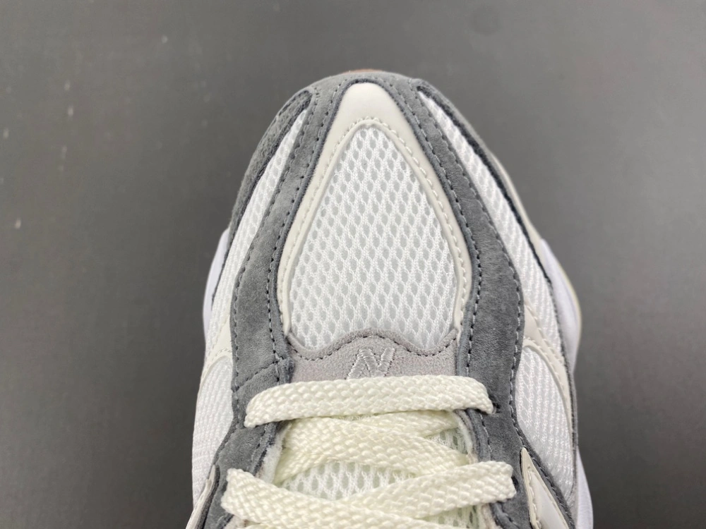 TravelReady New Balance 9060 Slate Grey Calcium U9060AUB 2325