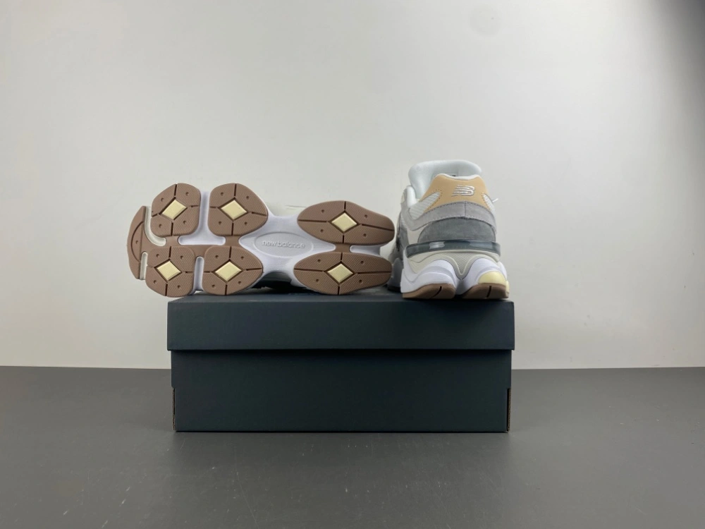 TravelReady New Balance 9060 Slate Grey Calcium U9060AUB 2325