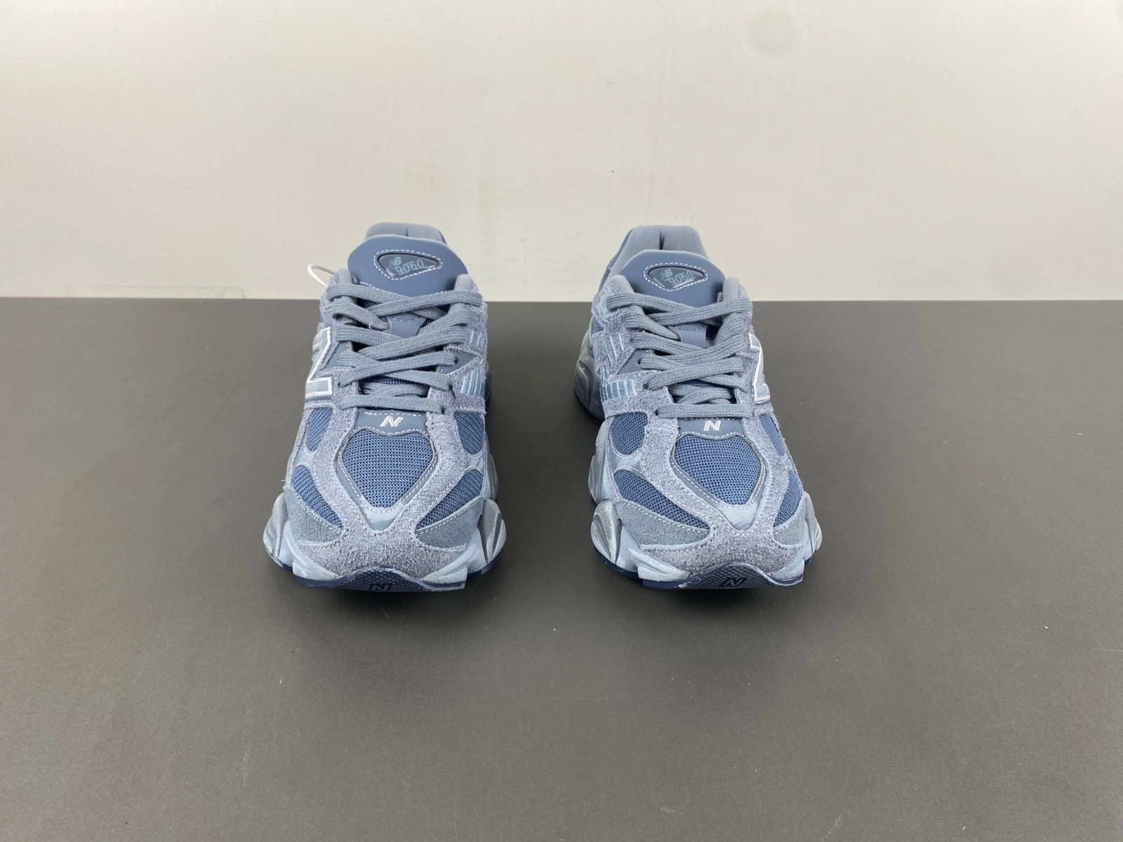 Resilient New Balance 9060 Vintage Indigo U9060IB 2421