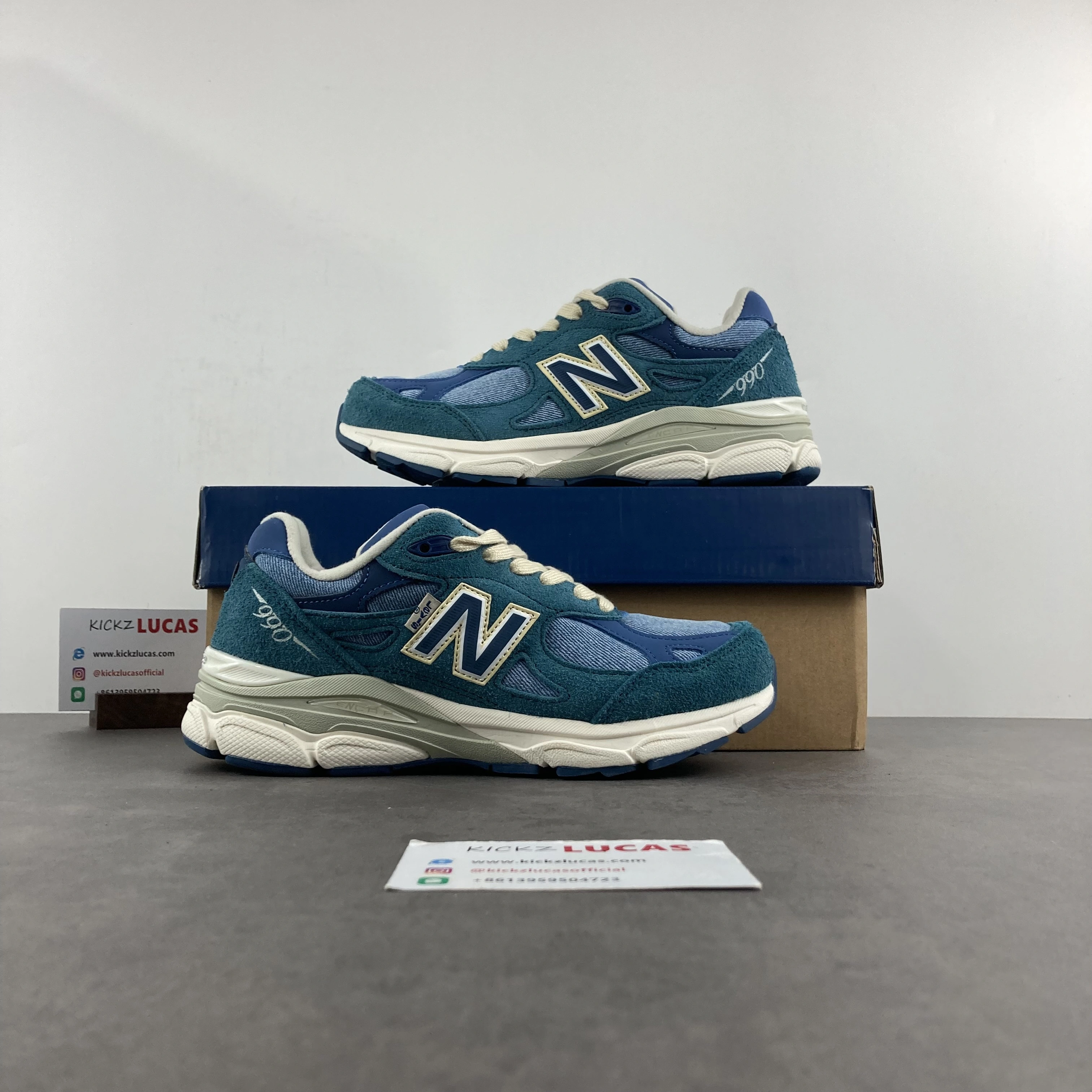 New Balance 990v3 Levi's Denim M990LI Packable 2480