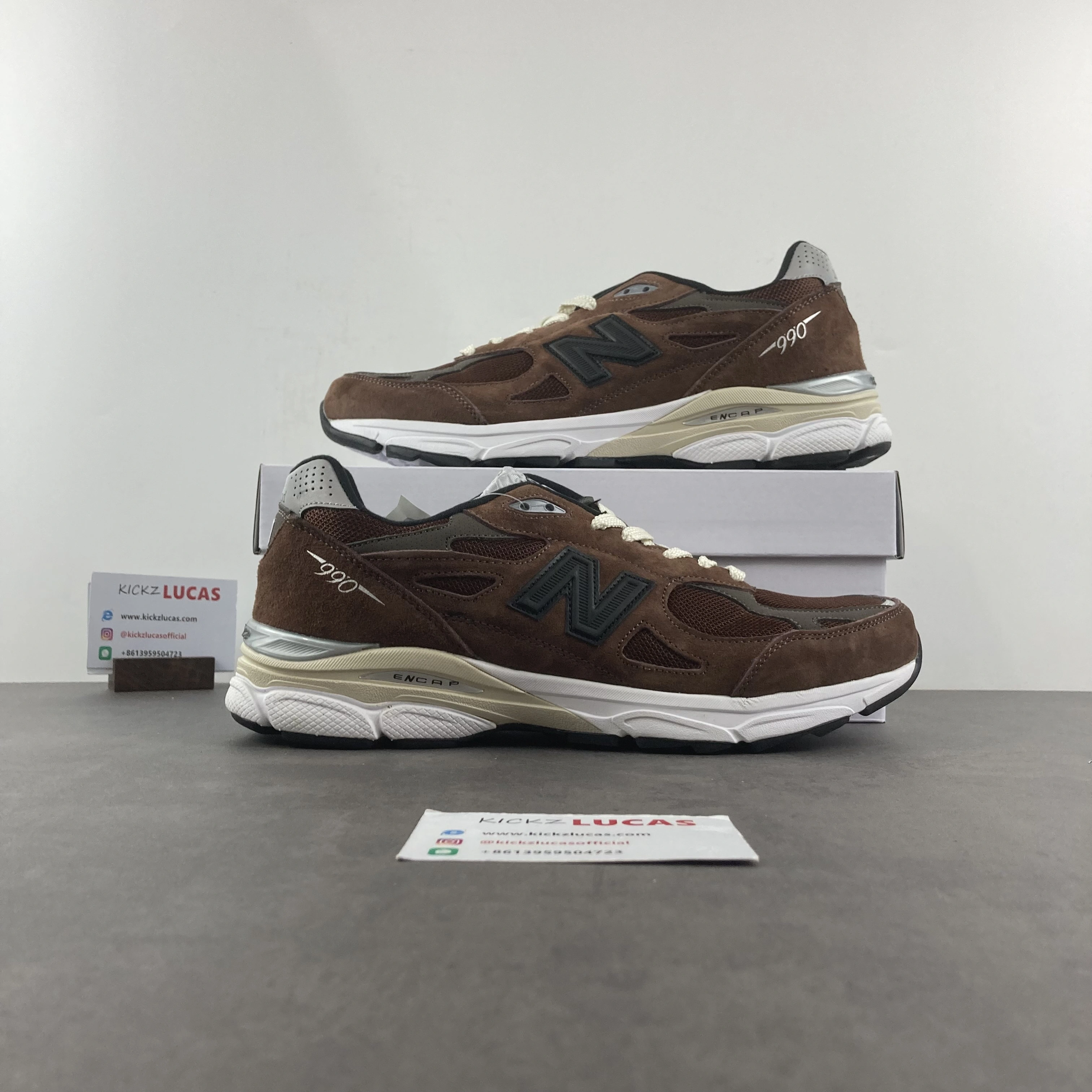 Bold New Balance 990v3 MiUSA JJJJound Montréal M990JB 2462