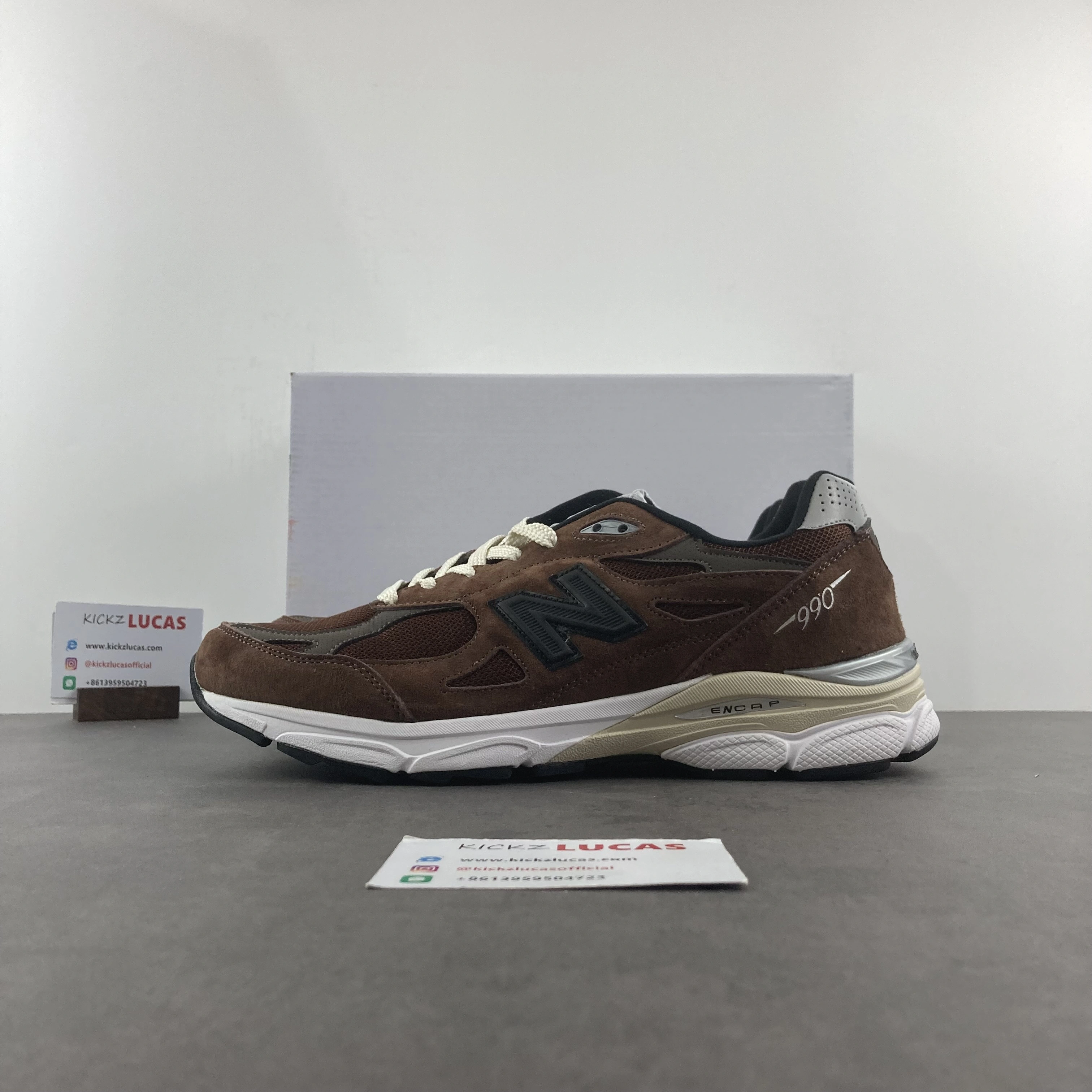 Bold New Balance 990v3 MiUSA JJJJound Montréal M990JB 2462