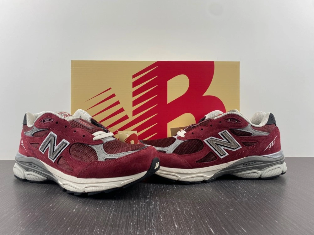 UrbanChic New Balance 990v3 MiUSA Teddy Santis Scarlet M990TF 2509