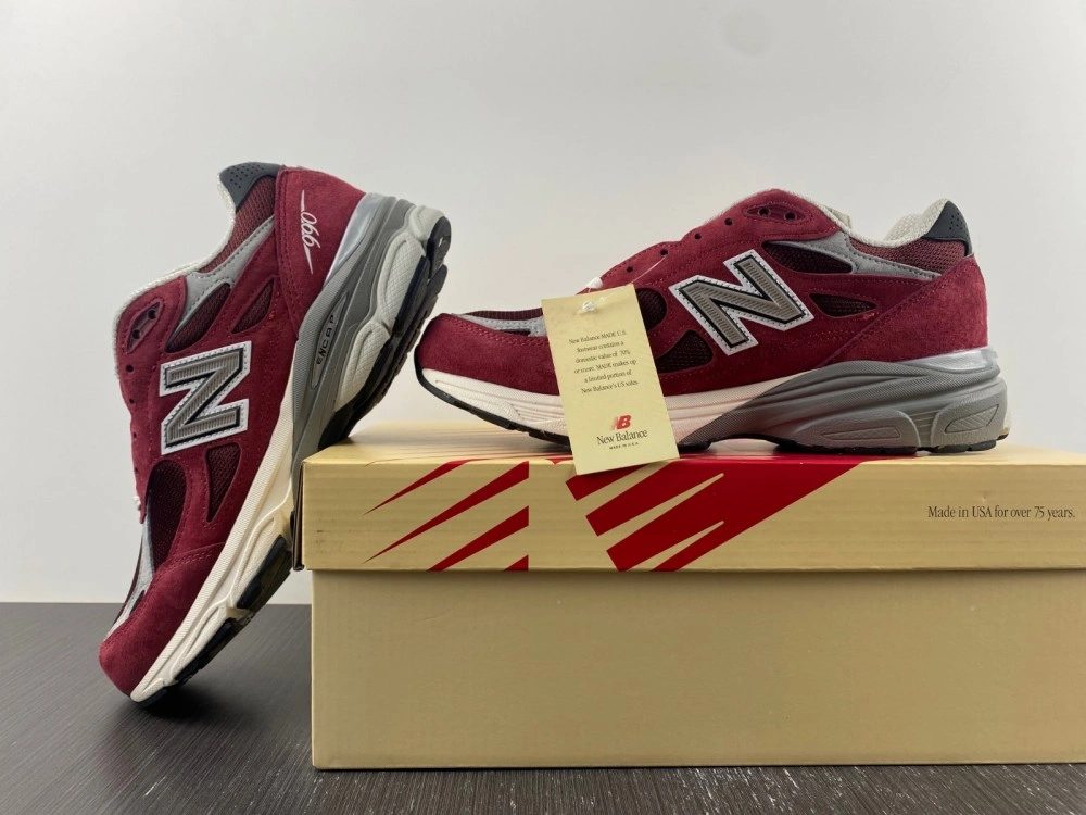 UrbanChic New Balance 990v3 MiUSA Teddy Santis Scarlet M990TF 2509