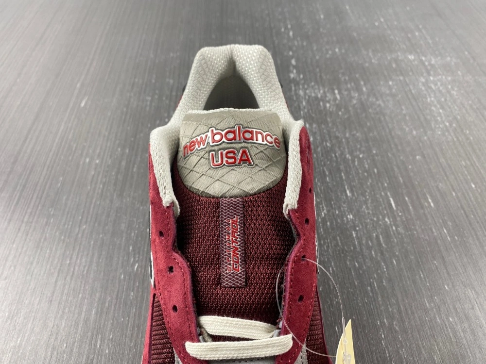UrbanChic New Balance 990v3 MiUSA Teddy Santis Scarlet M990TF 2509