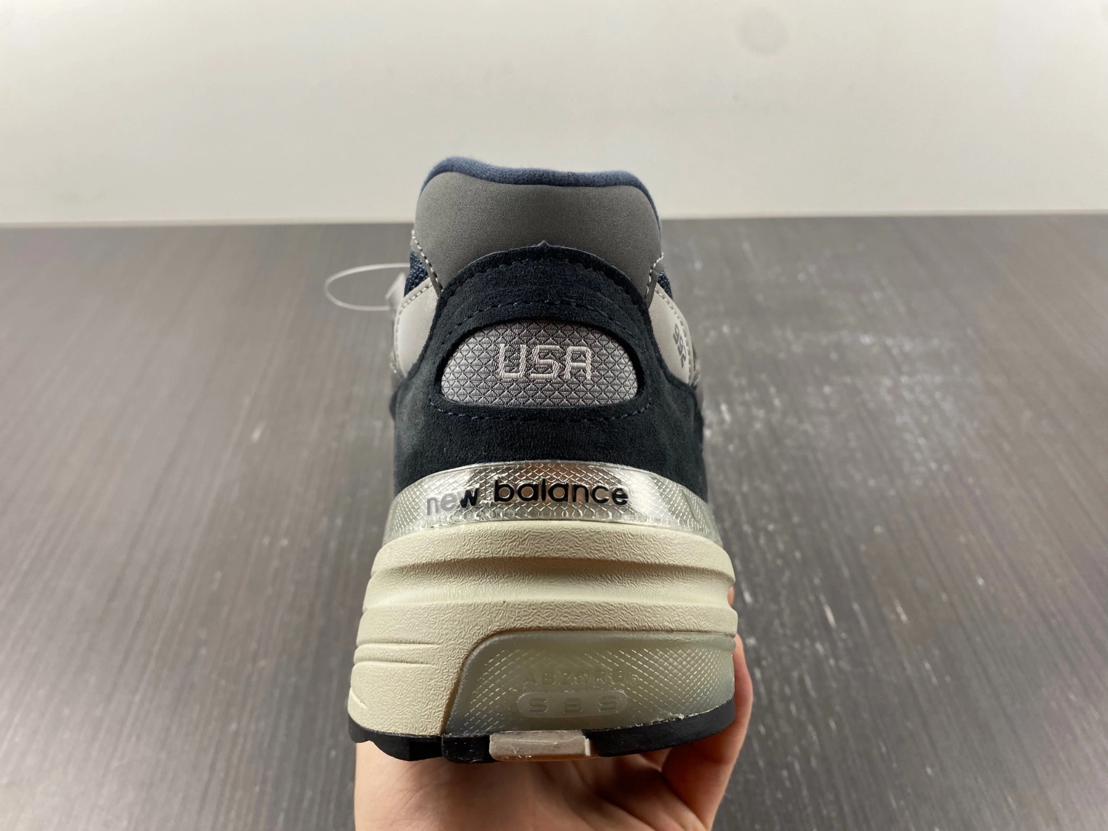 New Balance 992 Navy Grey M992GG Modern 2496