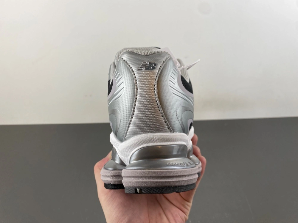 SportInspired New Balance Abzorb 2000 Silver Metallic-Faded Black U20003OZ 2328
