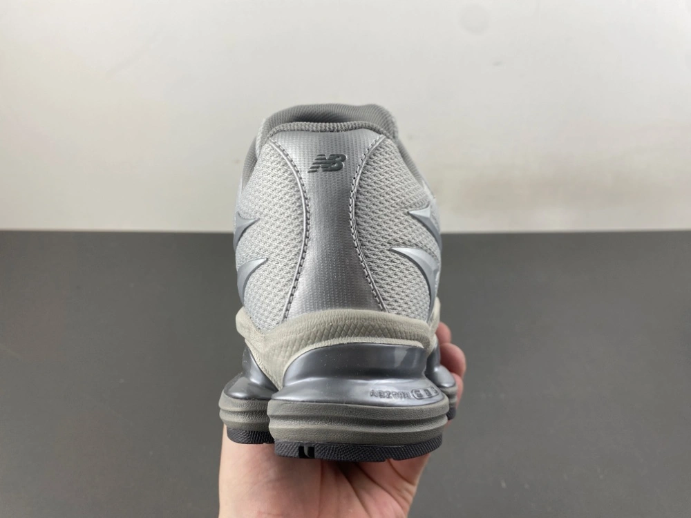 New Balance Abzorb 2000 Silver Metallic U20005UW SmoothTexture 2323