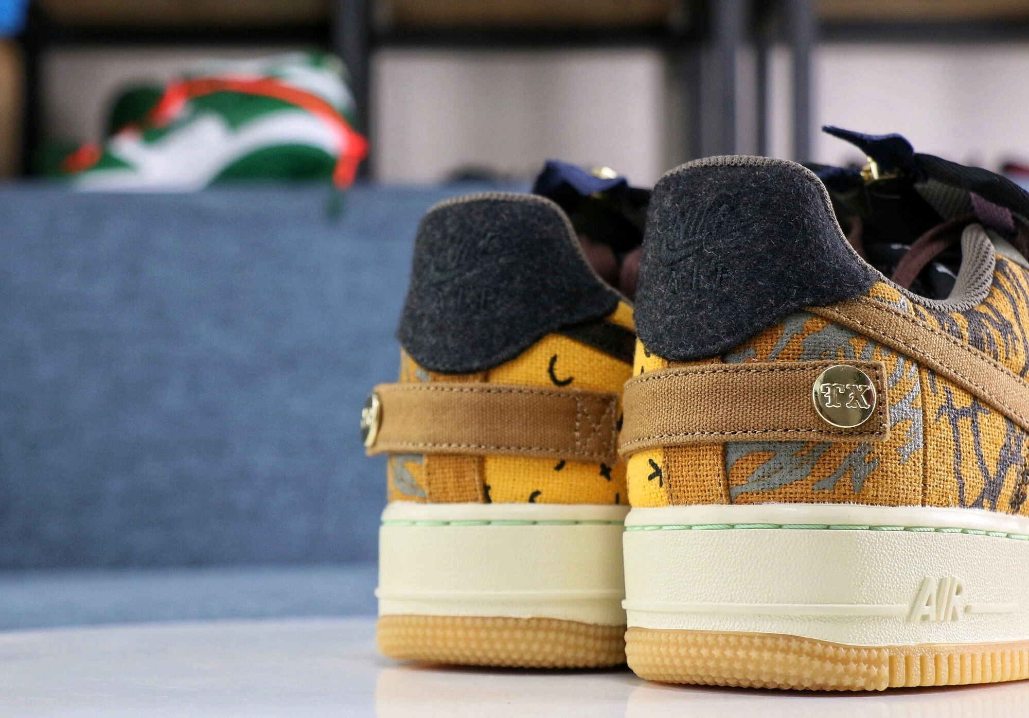 Nike Air Force 1 x Travis Scott Cactus Jack FashionForward 805