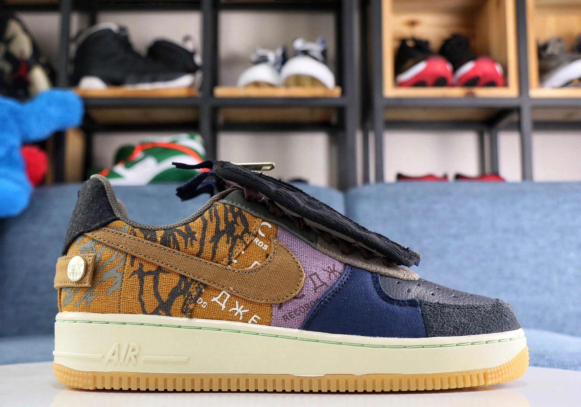 Nike Air Force 1 x Travis Scott Cactus Jack FashionForward 805