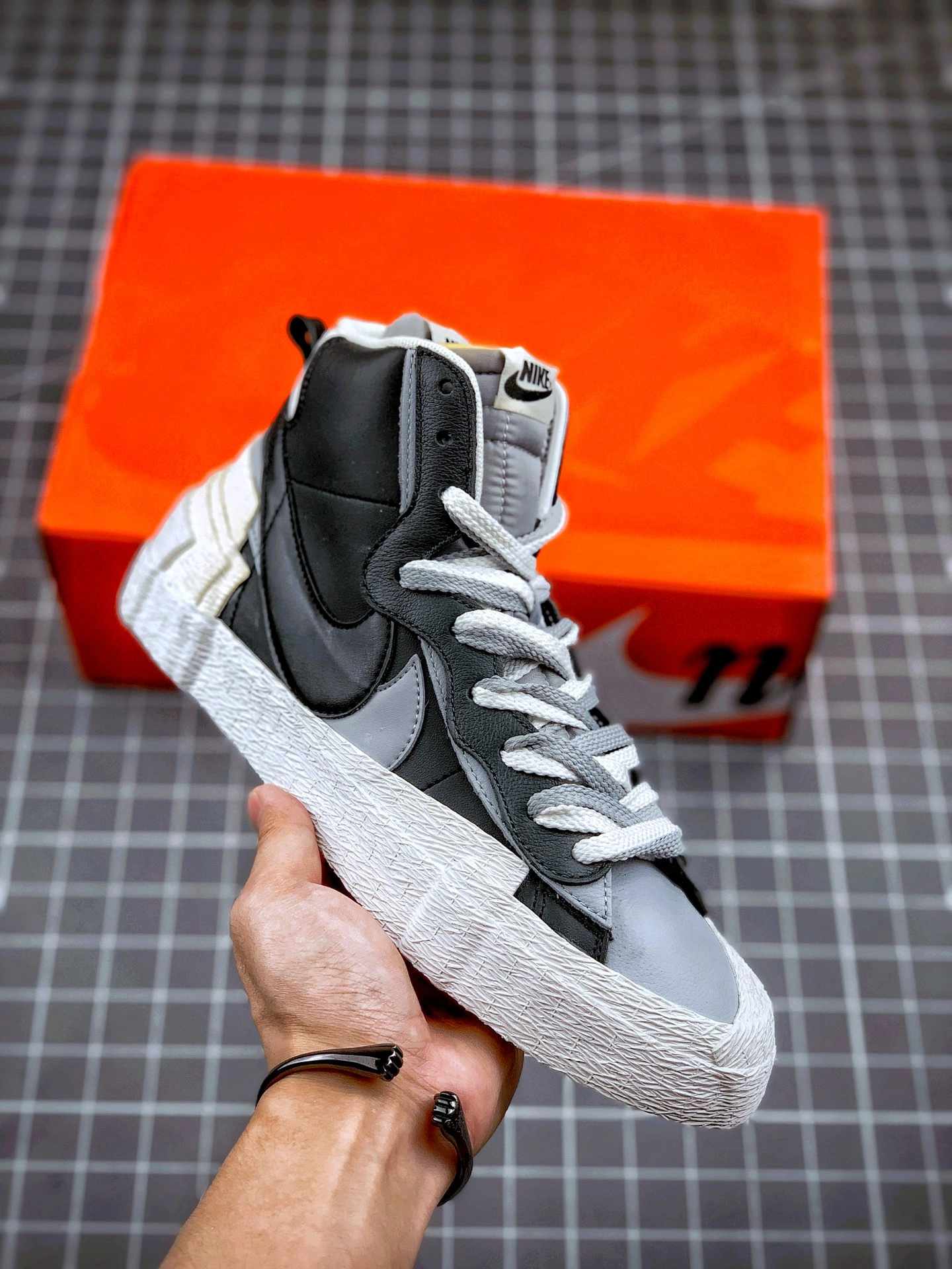 SunProtective Nike Blazer Mid BV0072- 1221