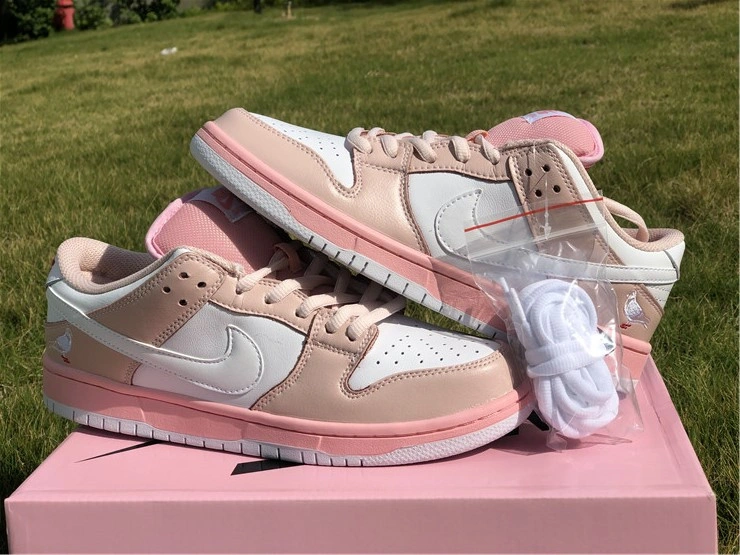 Cozy Nike Dunk SB BV1310 591
