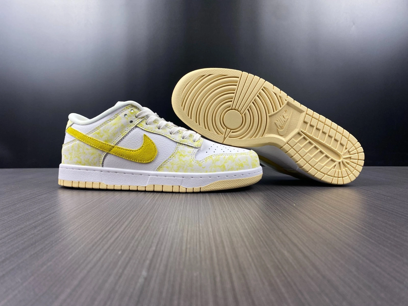 Nike Dunk SB Low DM9467- Colorful 517