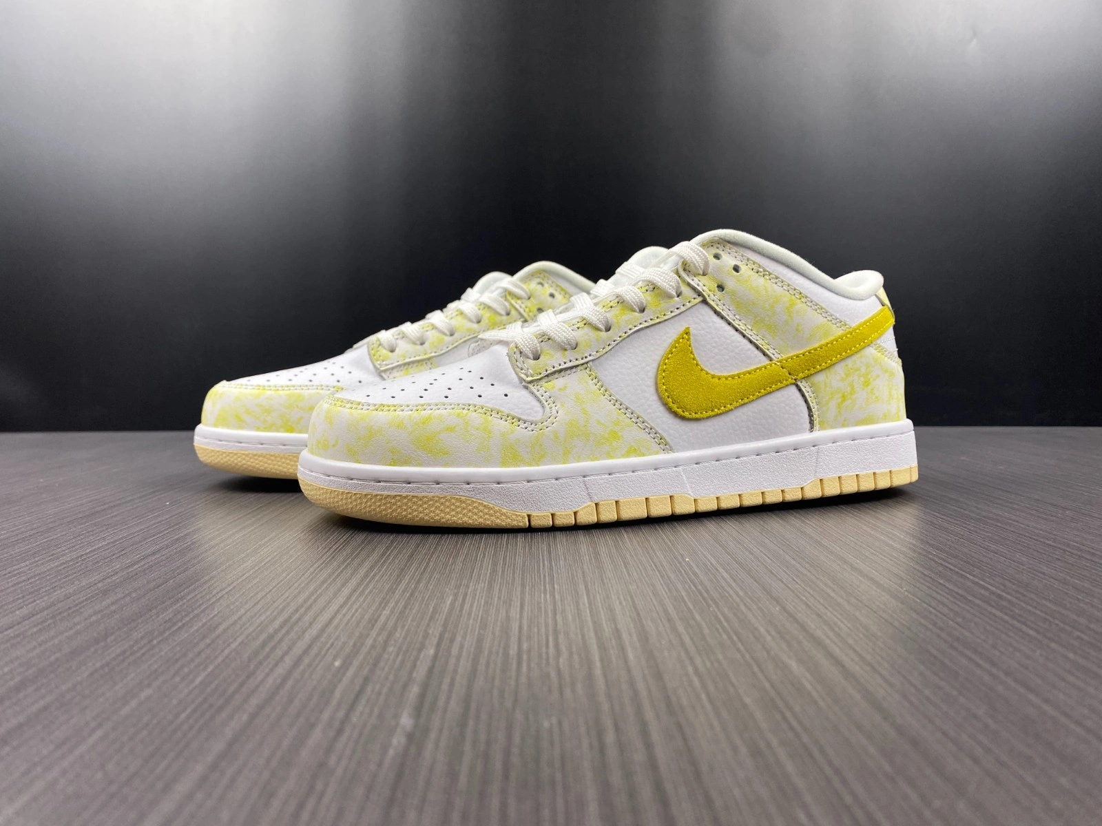 Nike Dunk SB Low DM9467- Colorful 517