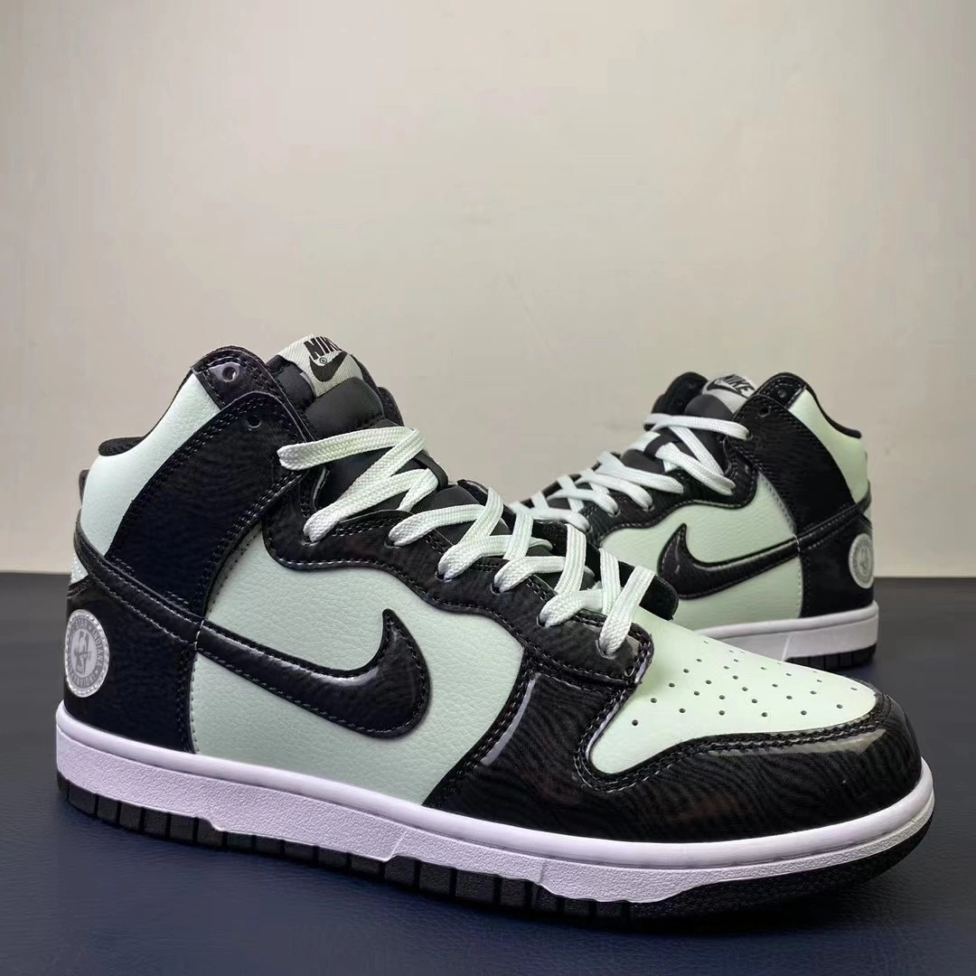 WeatherProof Nike SB Dunk 512