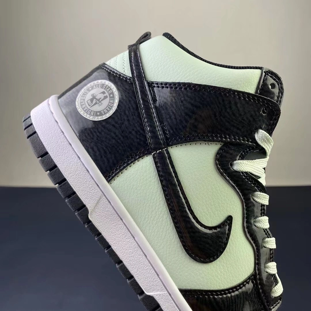 WeatherProof Nike SB Dunk 512