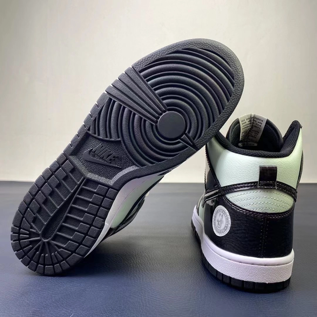 WeatherProof Nike SB Dunk 512