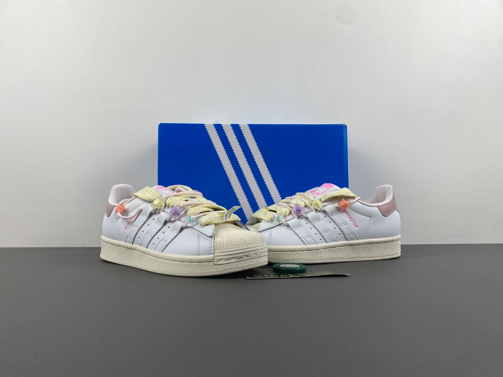 TopPick ORIGINALS SUPERSTAR W PINK CLOUD WHITE IF 2791