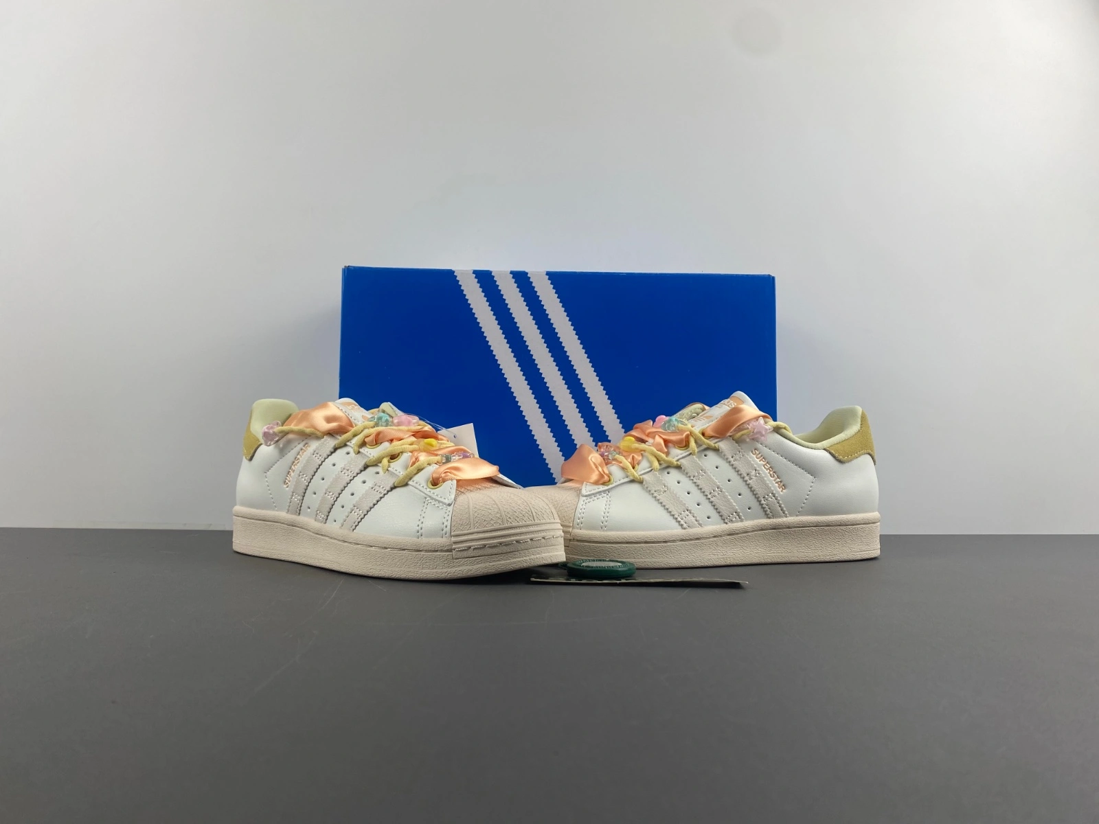 OdorResistant ORIGINALS SUPERSTAR W PINK CLOUD WHITE IF 2787