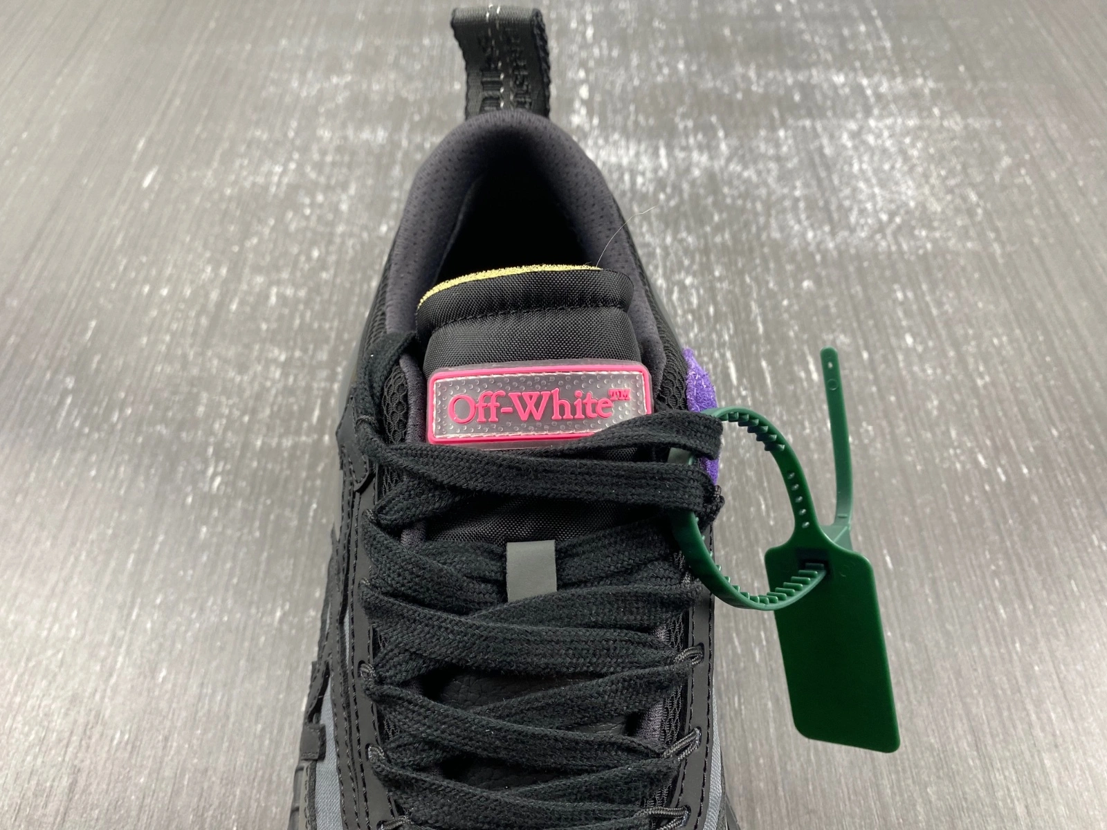 O*ff W*hite Low Tops Sneakers MK 20240130- Neat 5448