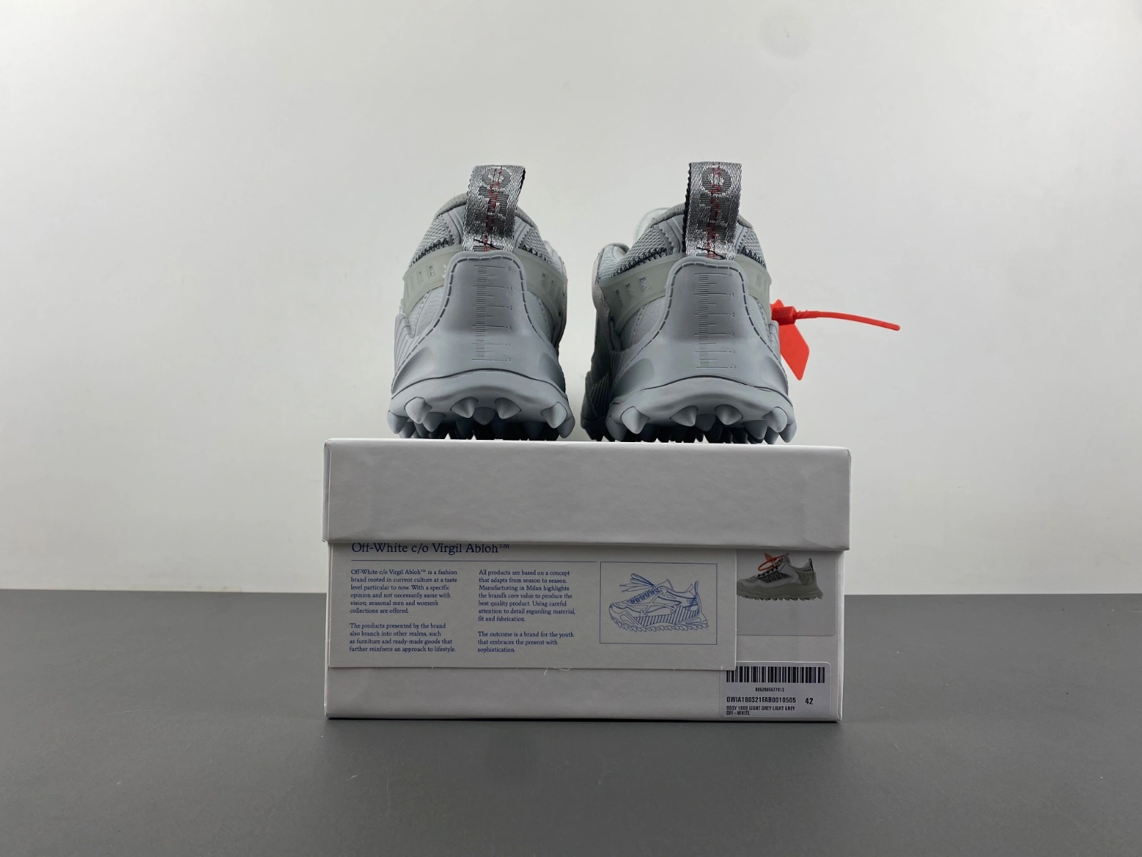 O*ff W*hite Low Tops Sneakers MK 20240417- Cozy 5440