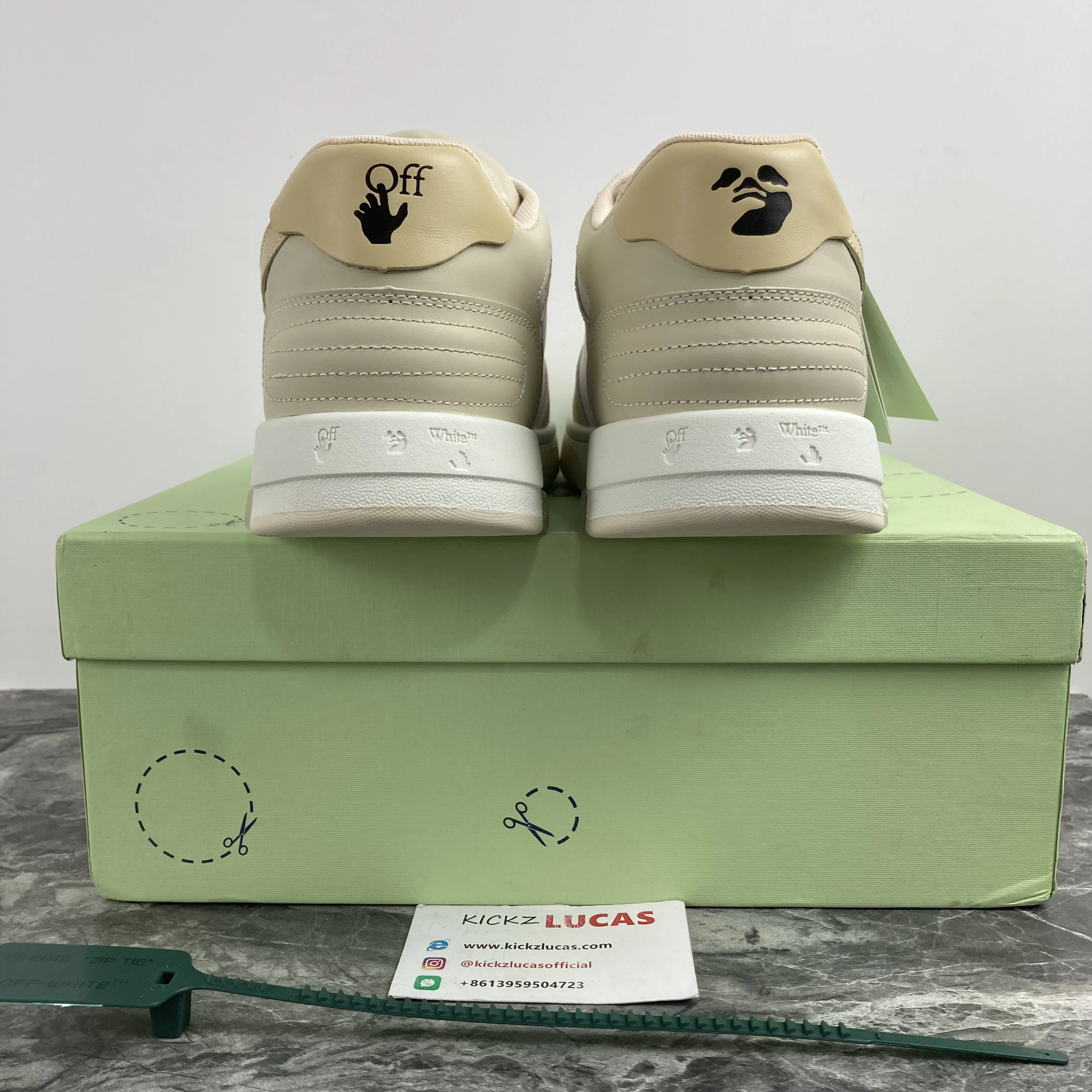 Unisex O*ff W*hite Out Of Office OOO Low Tops CL230418- 5518