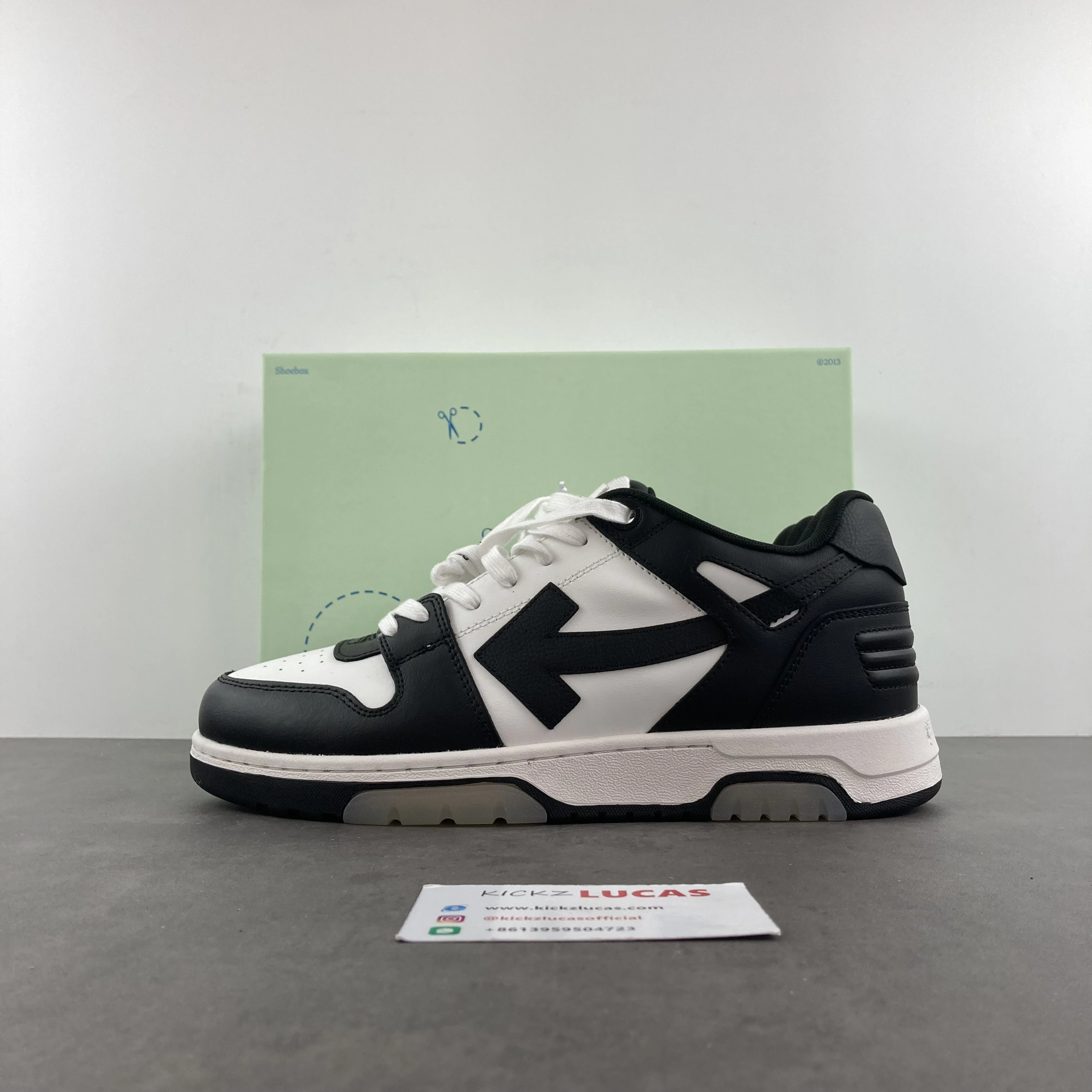 O*ff W*hite Out Of Office OOO Low Tops MK 20230529 - Supportive 5516