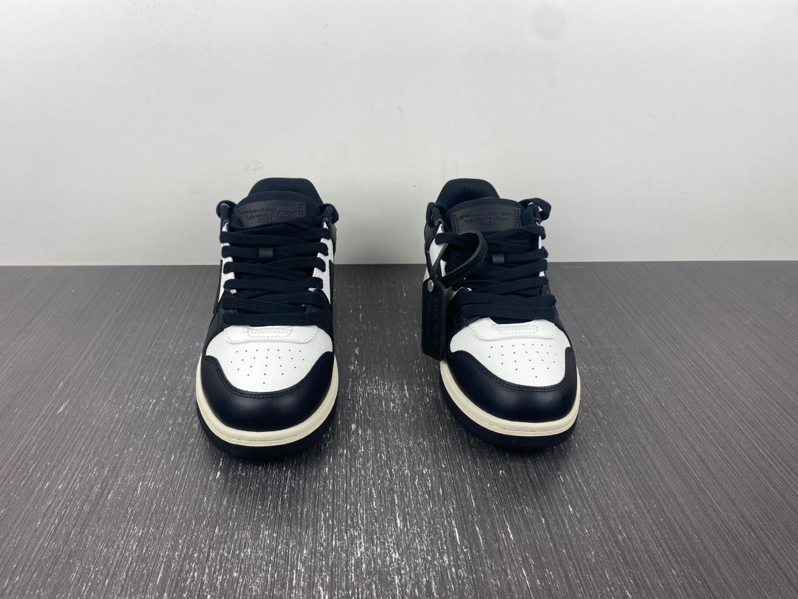 Classic O*ff W*hite Out Of Office OOO Low Tops MK 5484