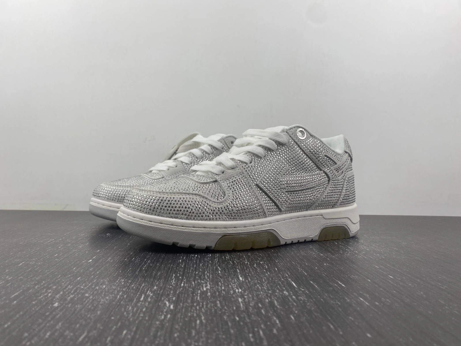 O*ff W*hite Out Of Office OOO Low Tops MK 20231018- Stretchable 5453