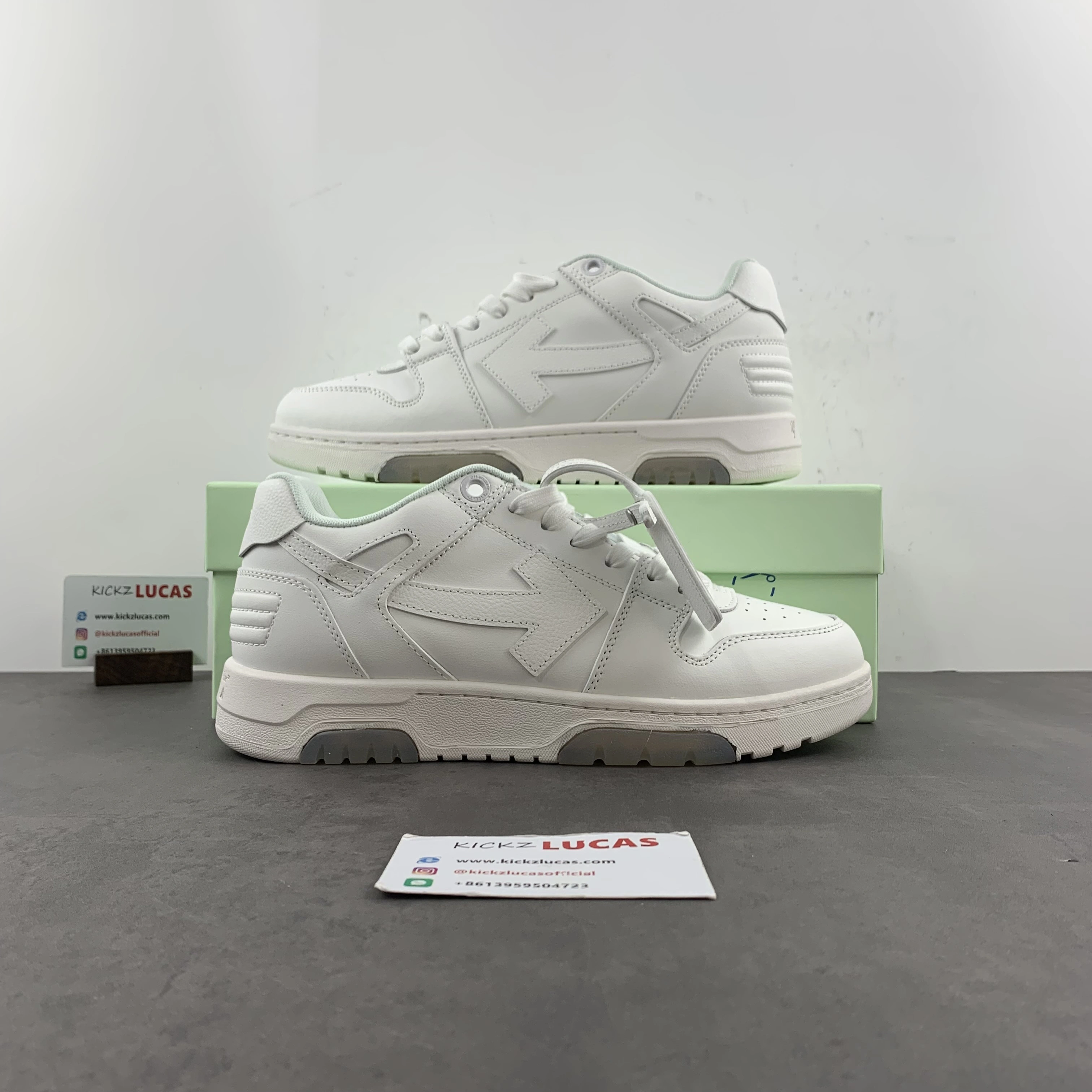 Contemporary O*ff W*hite Out Of Office OOO Low Tops MK 20231019- 5451