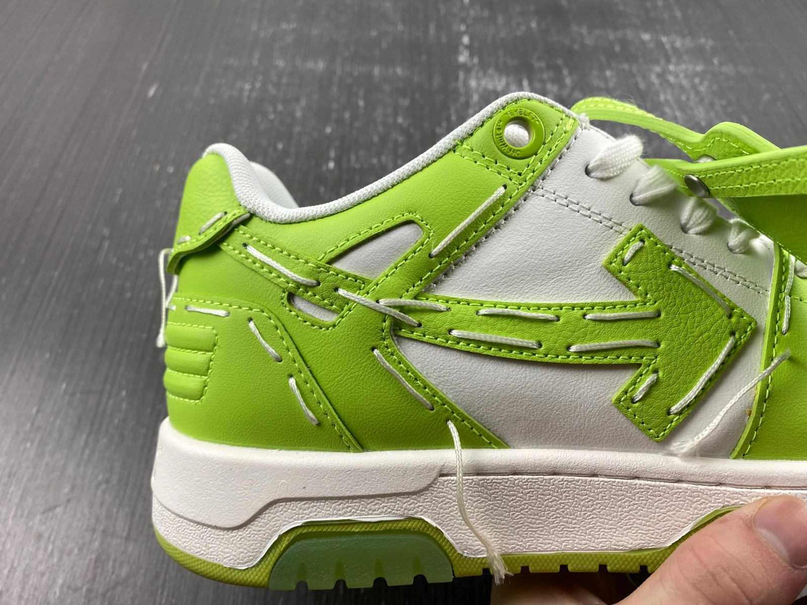 O*ff W*hite Out Of Office OOO Low Tops MK20231016- FashionForward 5457