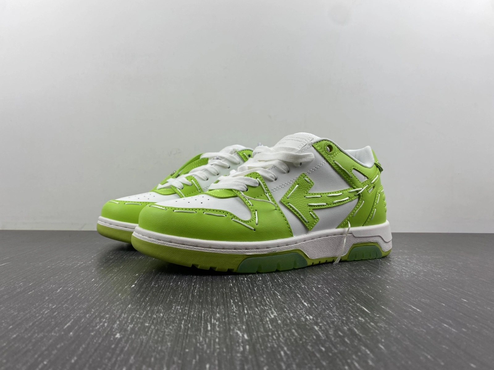 O*ff W*hite Out Of Office OOO Low Tops MK20231016- FashionForward 5457