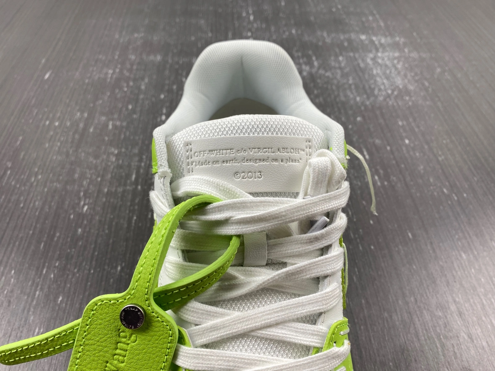O*ff W*hite Out Of Office OOO Low Tops MK20231016- FashionForward 5457