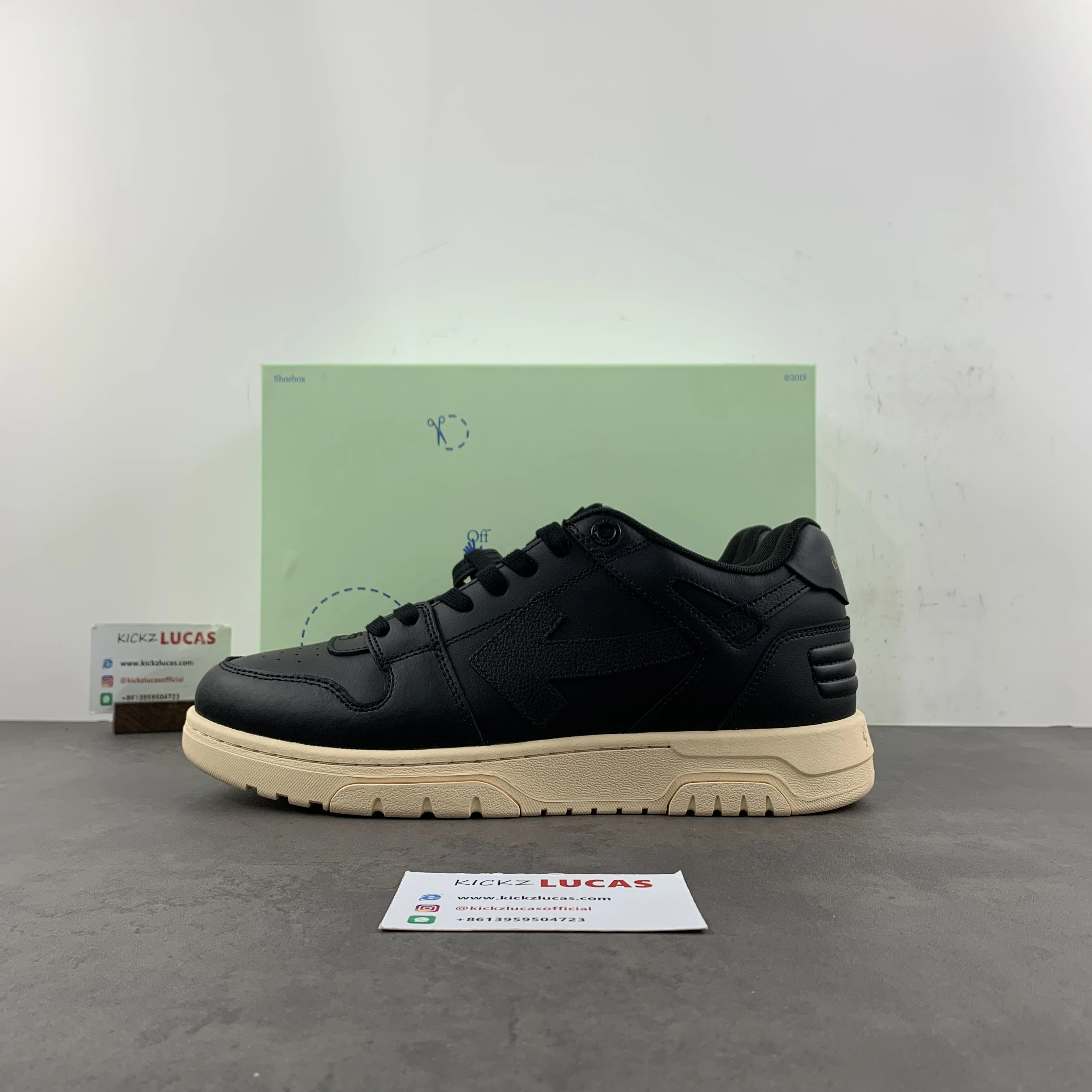 O*ff W*hite Out Of Office OOO Low Tops MK20231016- UrbanChic 5455
