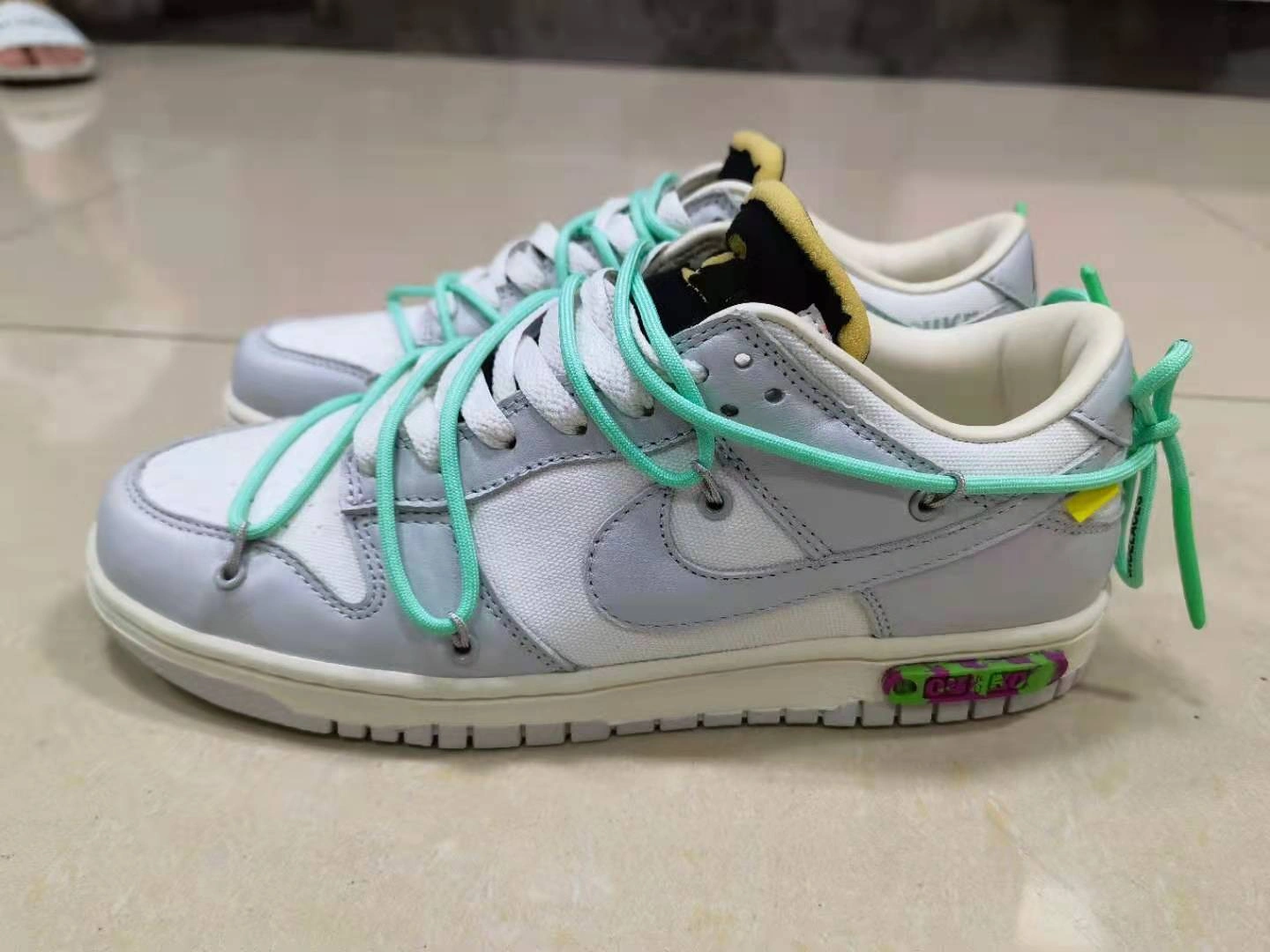 O*ff-W*hite x Nike Dunk Low Tailored 520