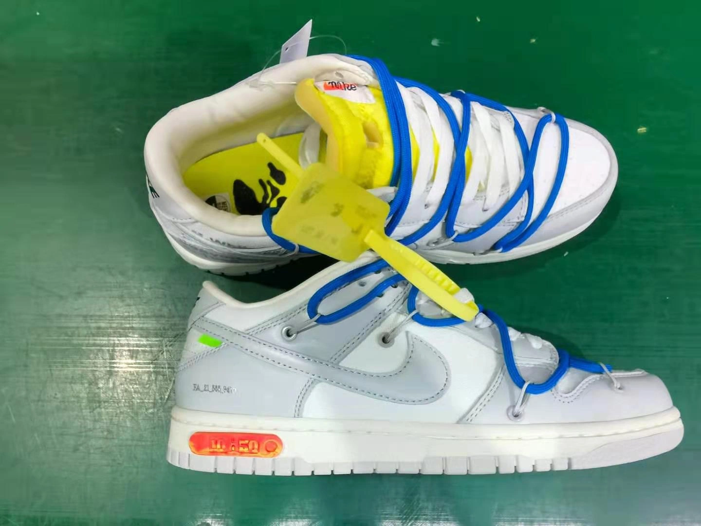 O*ff-W*hite x Nike Dunk Low Tailored 520