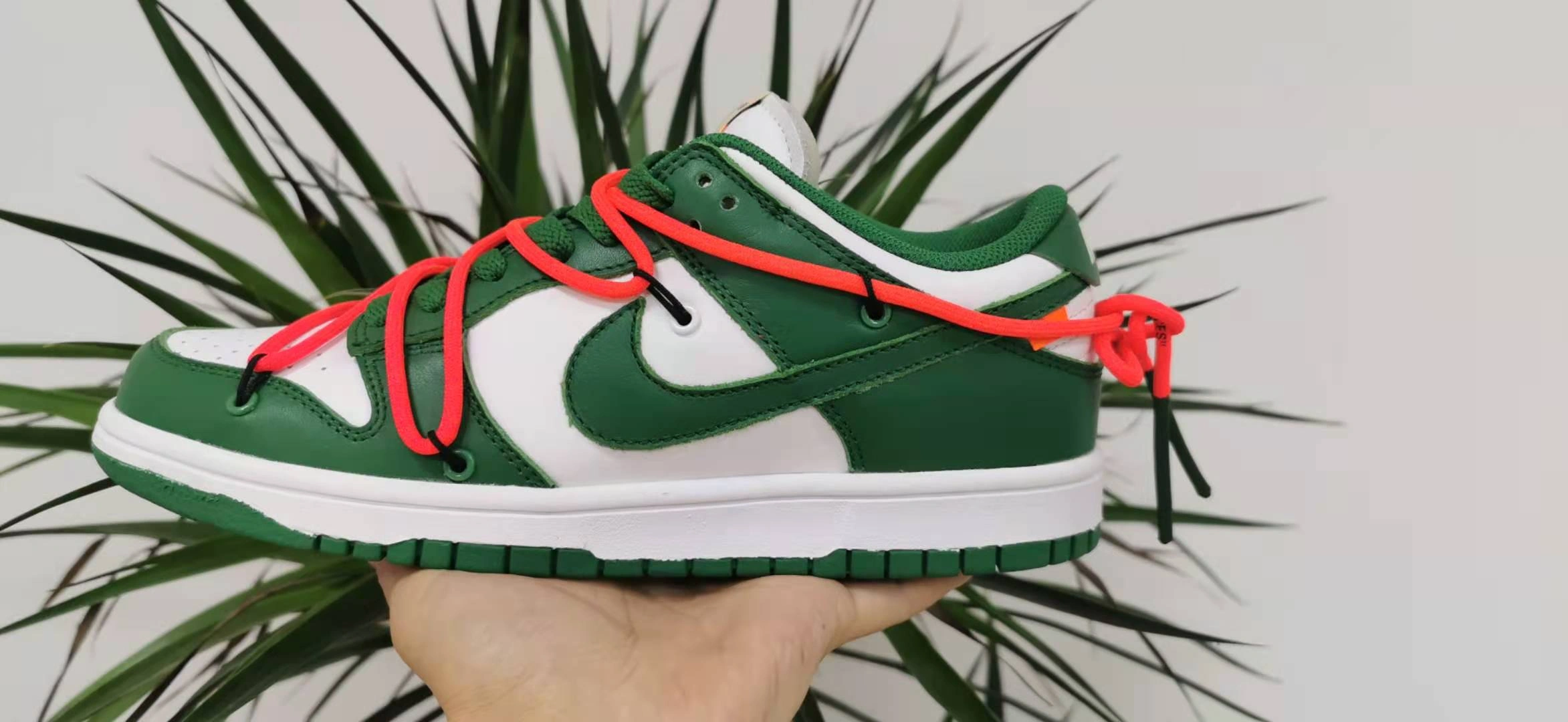 O*ff-W*hite x Nike Dunk Low Tailored 520