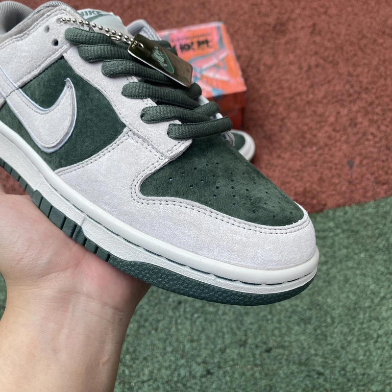 Otomo Katsuhiro x SB Dunk Low Steamboy OST lF0039- WeatherProof 69