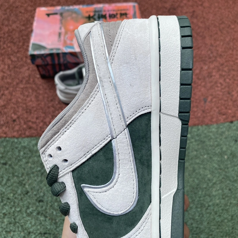 Otomo Katsuhiro x SB Dunk Low Steamboy OST lF0039- WeatherProof 69