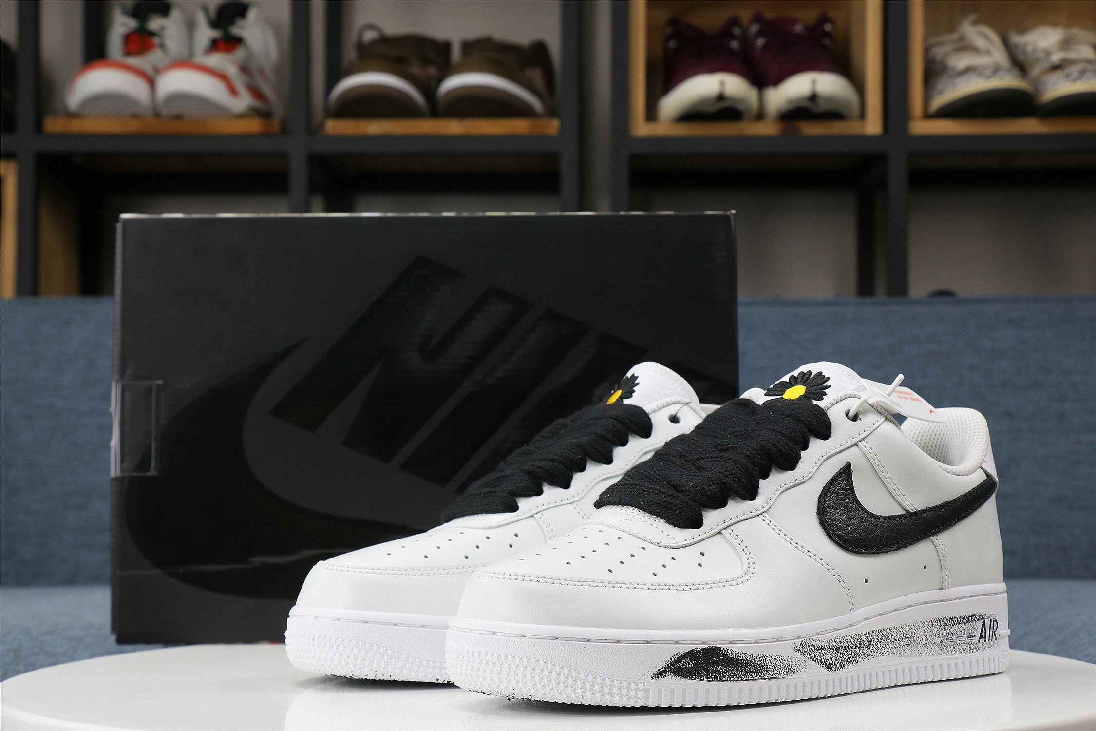 PEACEMINUSONE x Nike Air Force 1 “Para-Noise 2.0” SportInspired 812