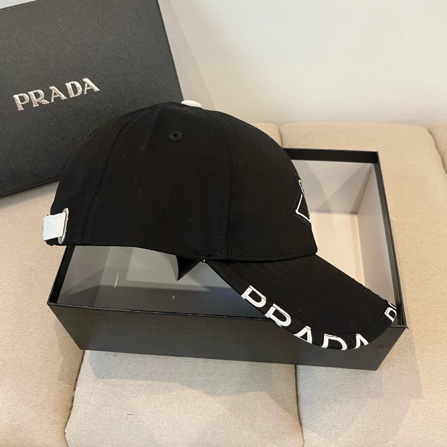 Parda Hats Top XX20250410- ZipUp 17406