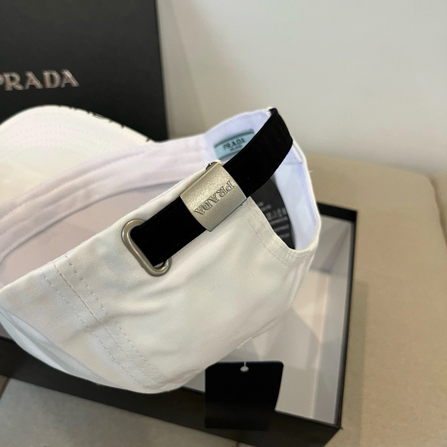Parda Hats Top XX20250410- ZipUp 17406