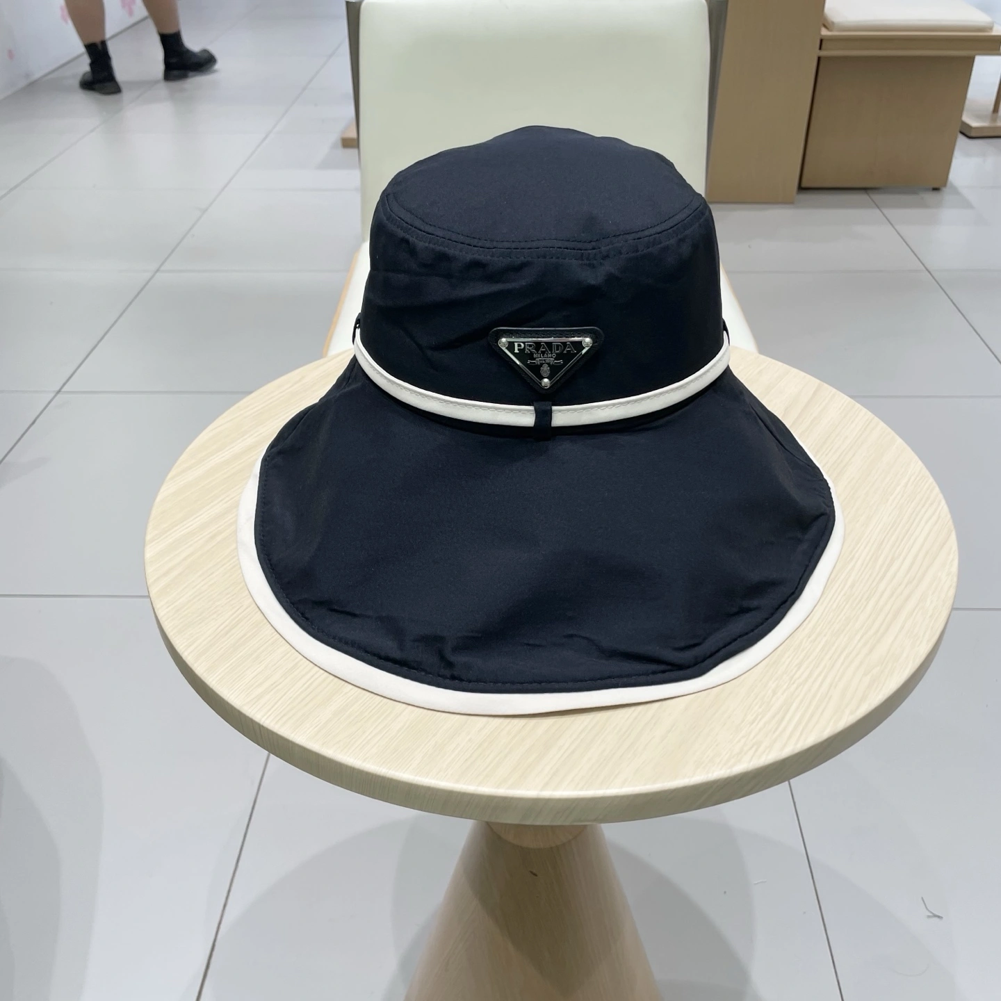 Comfortable P*arda Hats Top XX20250411- 17382