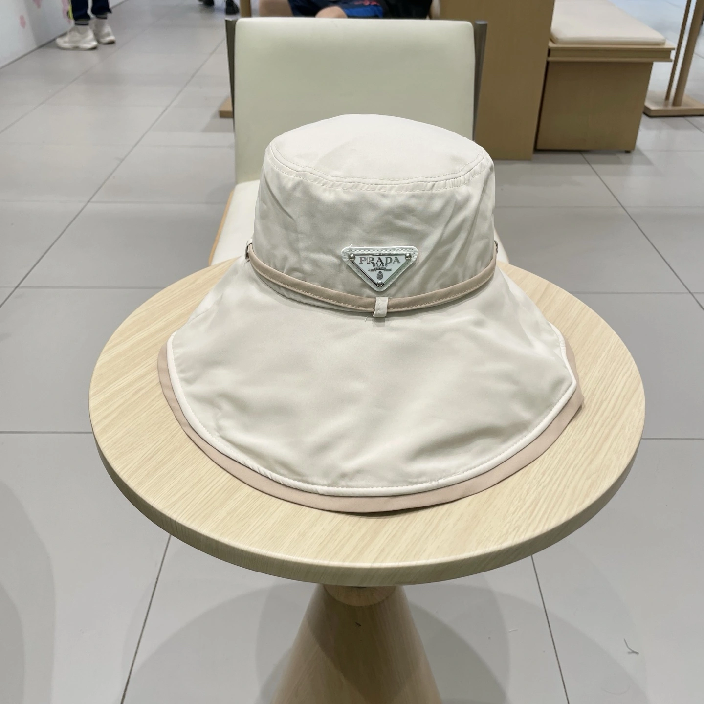 Comfortable P*arda Hats Top XX20250411- 17382